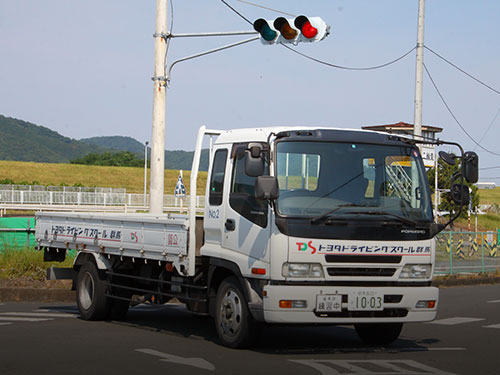 準中型車