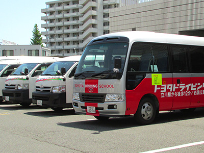 無料送迎バス